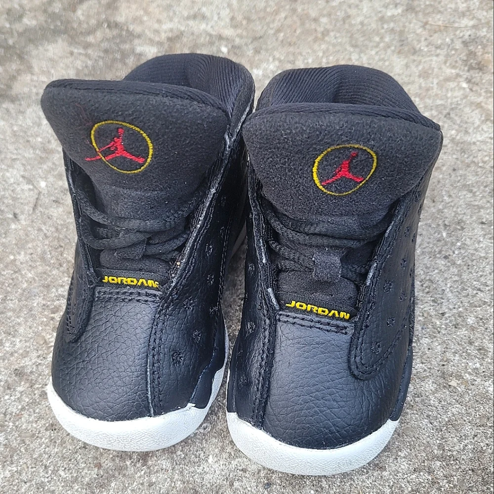 Jordan 13 Kids black size 5c - Picture 1 of 7
